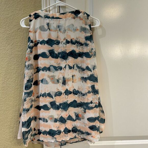 Cabi XS Gelato V-neck printed top - Picture 2 of 7